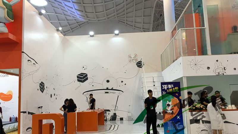 展览展示道具定制公司的资质是衡量其专业程度的重要标准。可以从以下几个方面考察：
